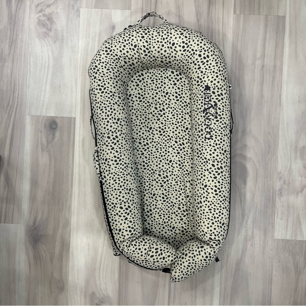 Deluxe+ Dockatot - Leopard